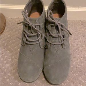 Tom’s Wedge Booties